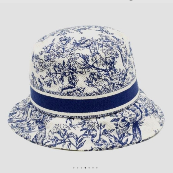 Christian Dior blue Toile de Jouy bucket hat Size 58 - Picture 3 of 7
